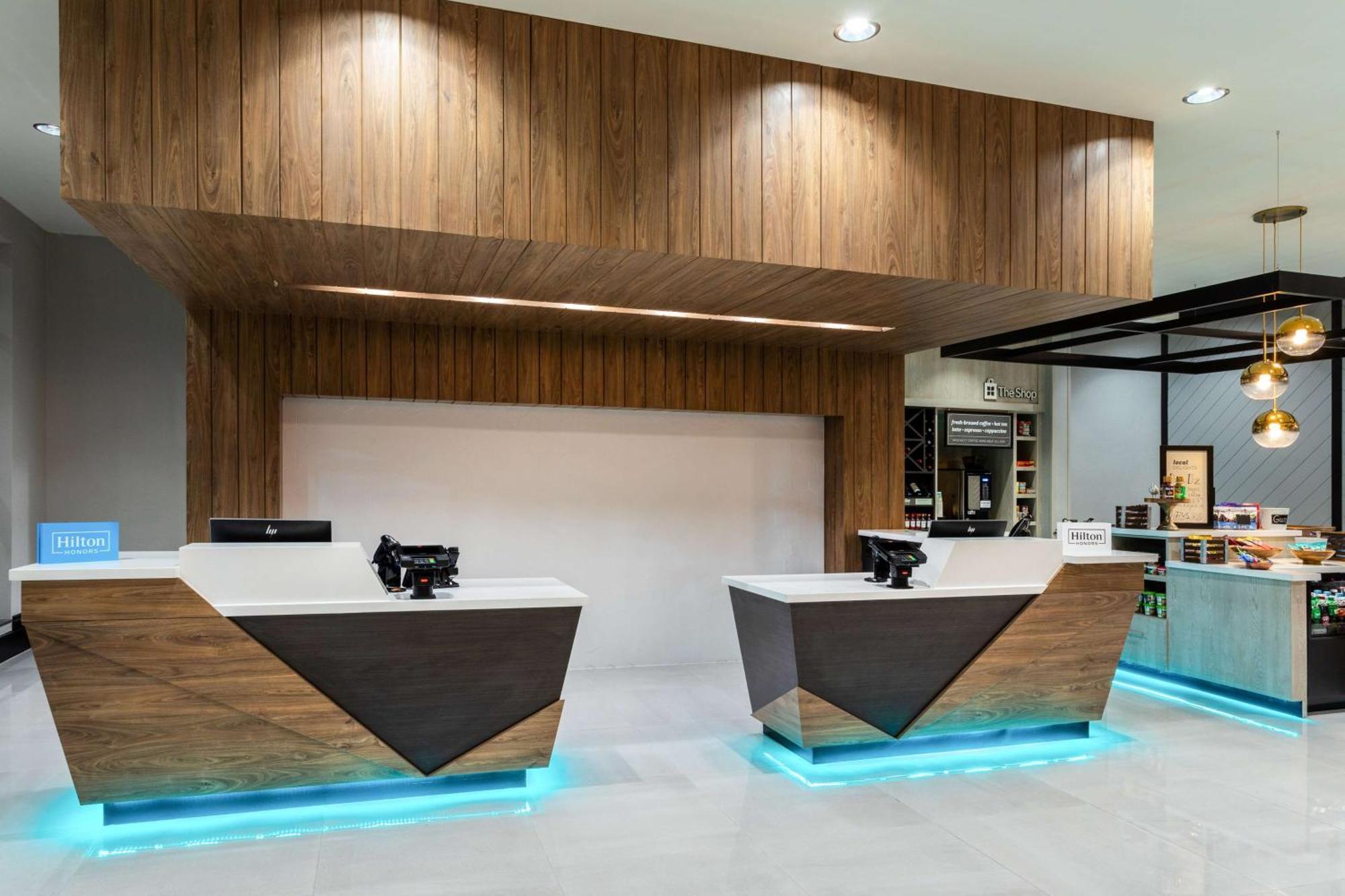 Hilton Garden Inn Hays, Ks מראה חיצוני תמונה