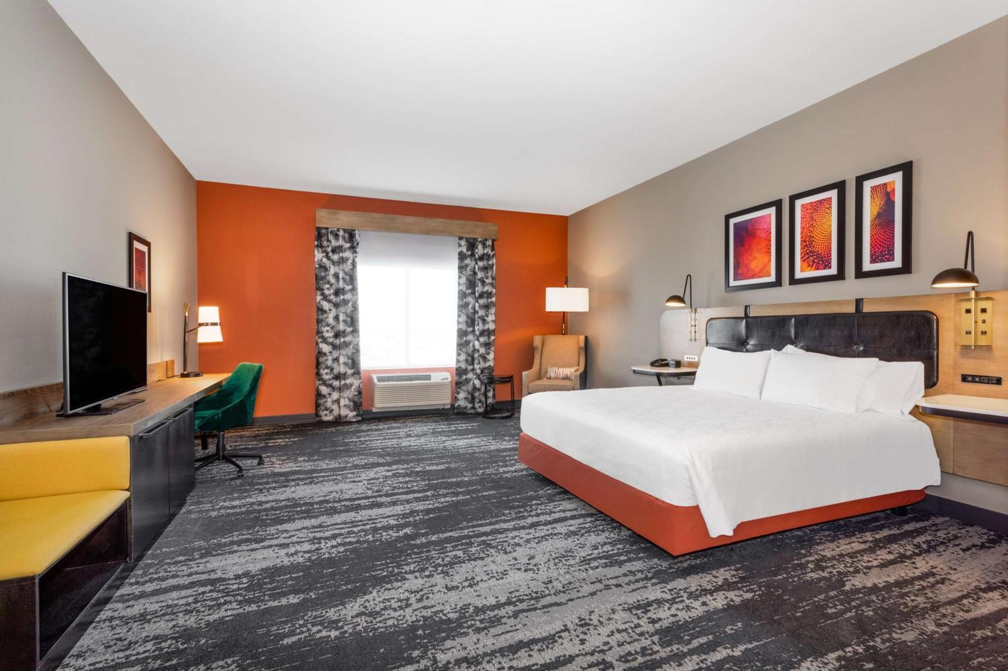 Hilton Garden Inn Hays, Ks מראה חיצוני תמונה