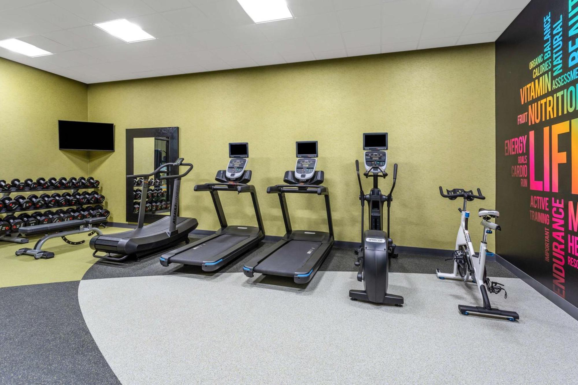 Hilton Garden Inn Hays, Ks מראה חיצוני תמונה