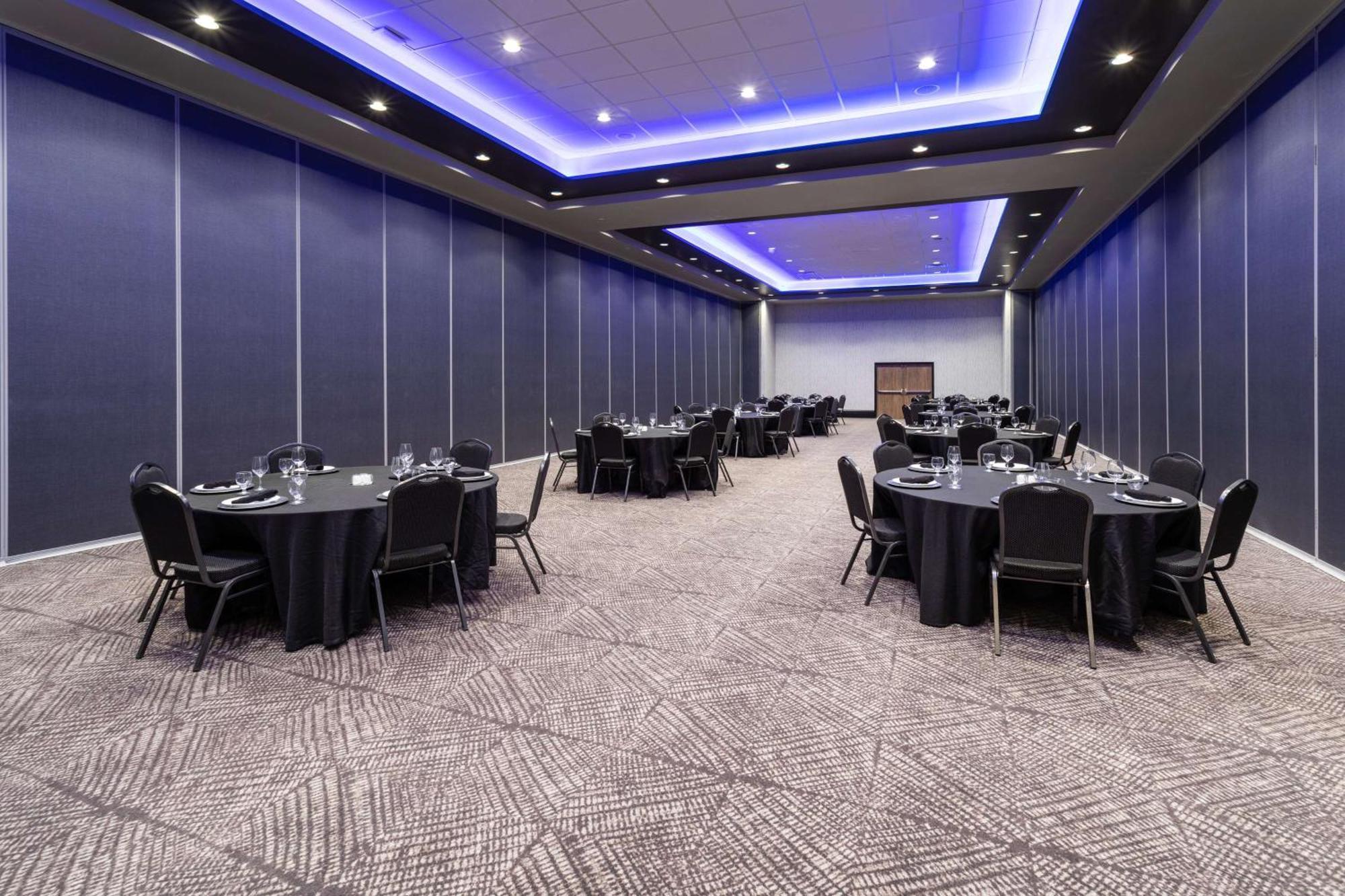 Hilton Garden Inn Hays, Ks מראה חיצוני תמונה